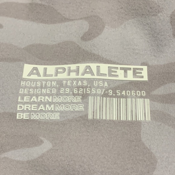 Alphalete Identity Pro Crop Hoodie - Silver Camo - Medium - Picture 8 of 9